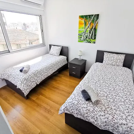 Daze Off Apartment, 300m To The Finikoudes 拉纳卡