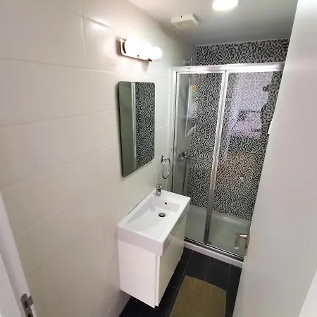 Daze Off Apartment, 300m To The Finikoudes * ラルナカ