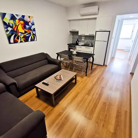 Daire Daze Off Apartment, 300m To The Finikoudes