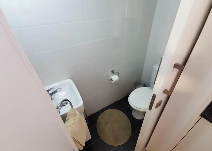 Daze Off Apartment, 300m To The Finikoudes Apartamento Lárnaca